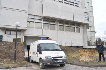 Evazionistul Zană a vrut să scape şi de arestul la domiciliu